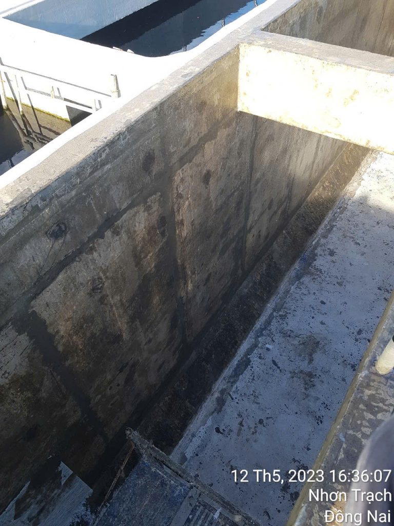 Chống Thấm Nhà Hiệu Quả - Bảo Vệ Ngôi Nhà Của Bạn 12 Công Ty TNHH Kỹ Thuật Xây Dựng Frame z6804960961711 e458d3ee8740363f379e359b9126f183 Công Ty TNHH Kỹ Thuật Xây Dựng Frame